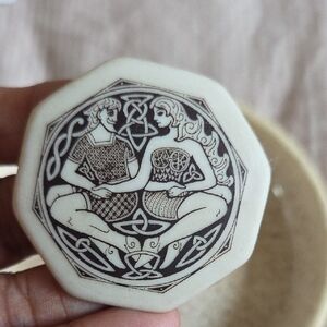 Vintage Devine Couple Ceramic Brooch